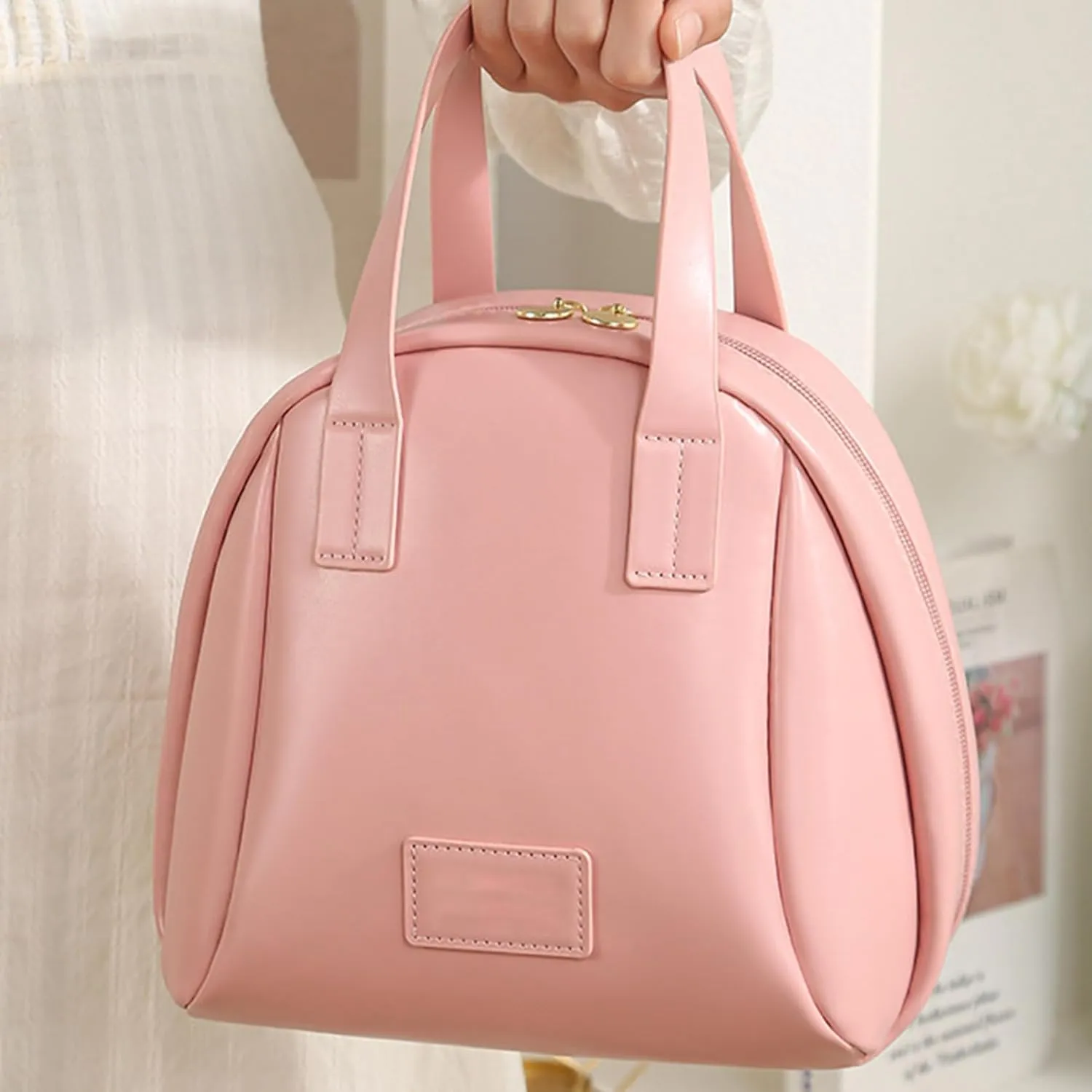 Multi Layered Shell Shaped Cosmetic Bags Large Capacity Portable Travel Makeup Bag Shell Shaped Tote Toiletry Organizer Bag (White)