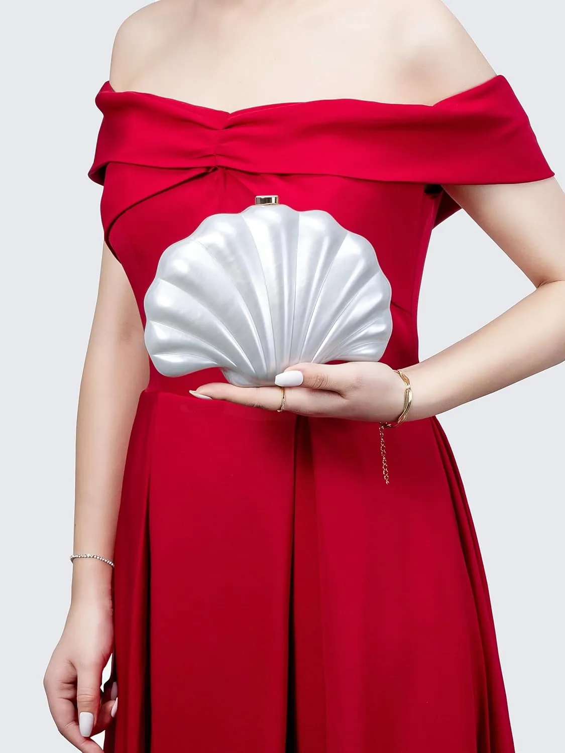 Women Pearl Acrylic Clutch Shell Pearl Clutch Shell Purse Chain Shoulder Bag Ladies Wedding Clutch Prom Evening Handag